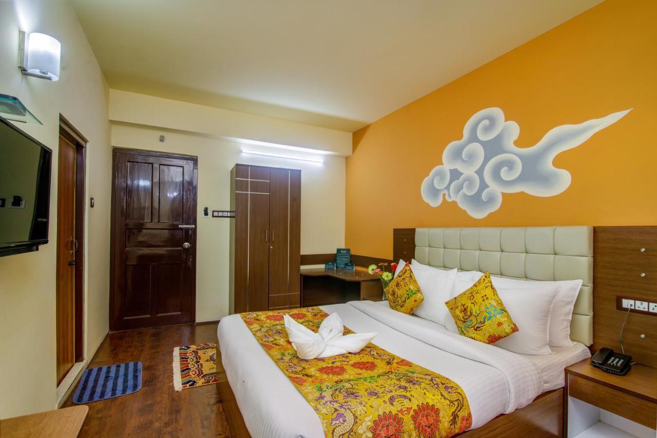 Muscatel Grand Silkroute - 300 Mts From Mg Marg Gangtok Luaran gambar