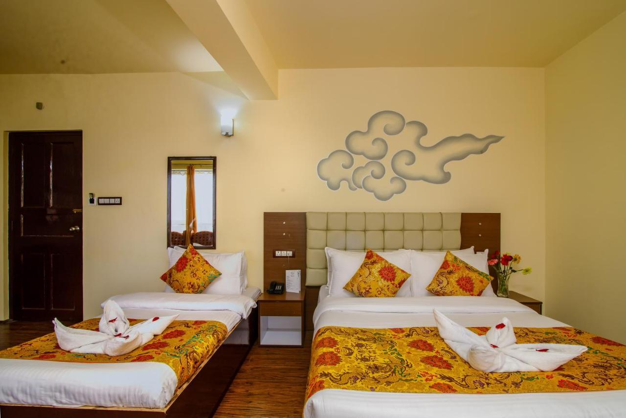 Muscatel Grand Silkroute - 300 Mts From Mg Marg Gangtok Luaran gambar