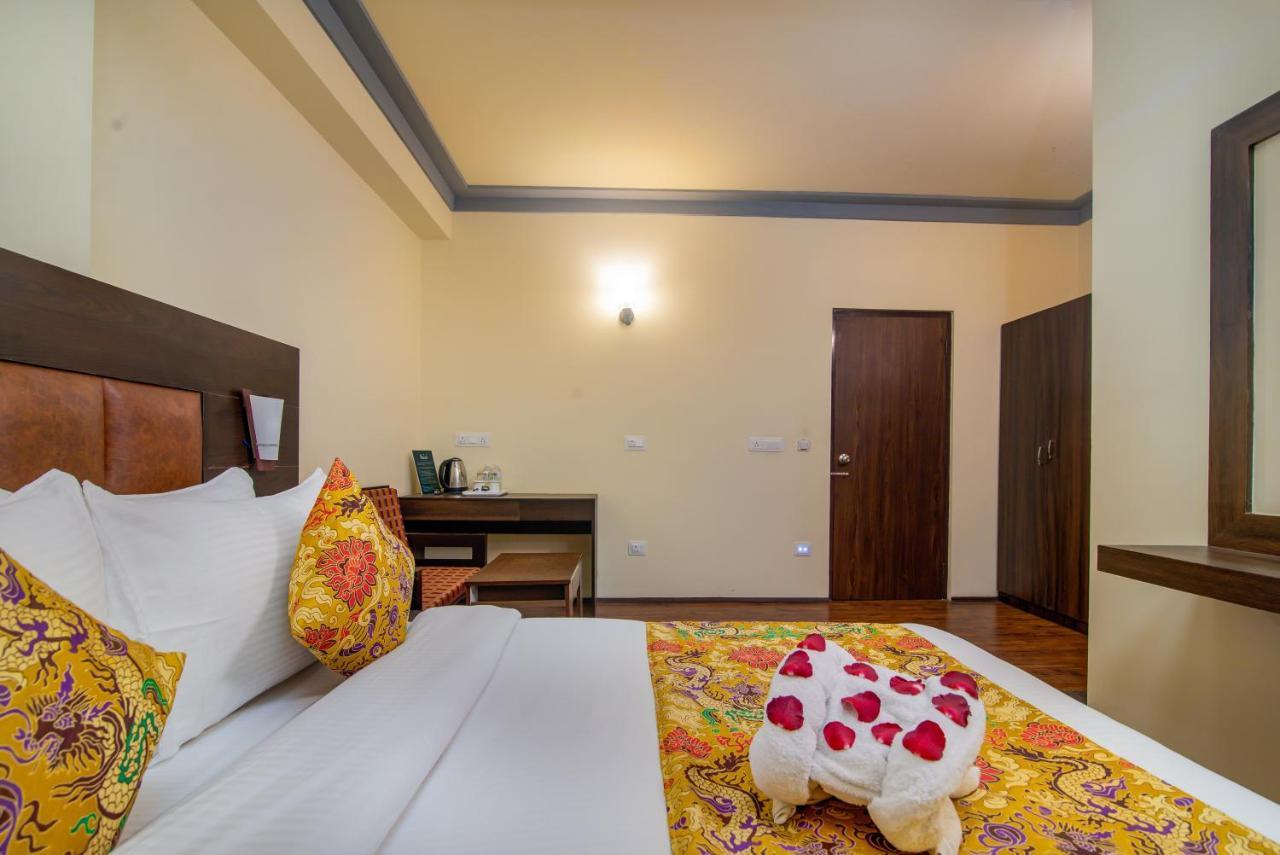 Muscatel Grand Silkroute - 300 Mts From Mg Marg Gangtok Luaran gambar
