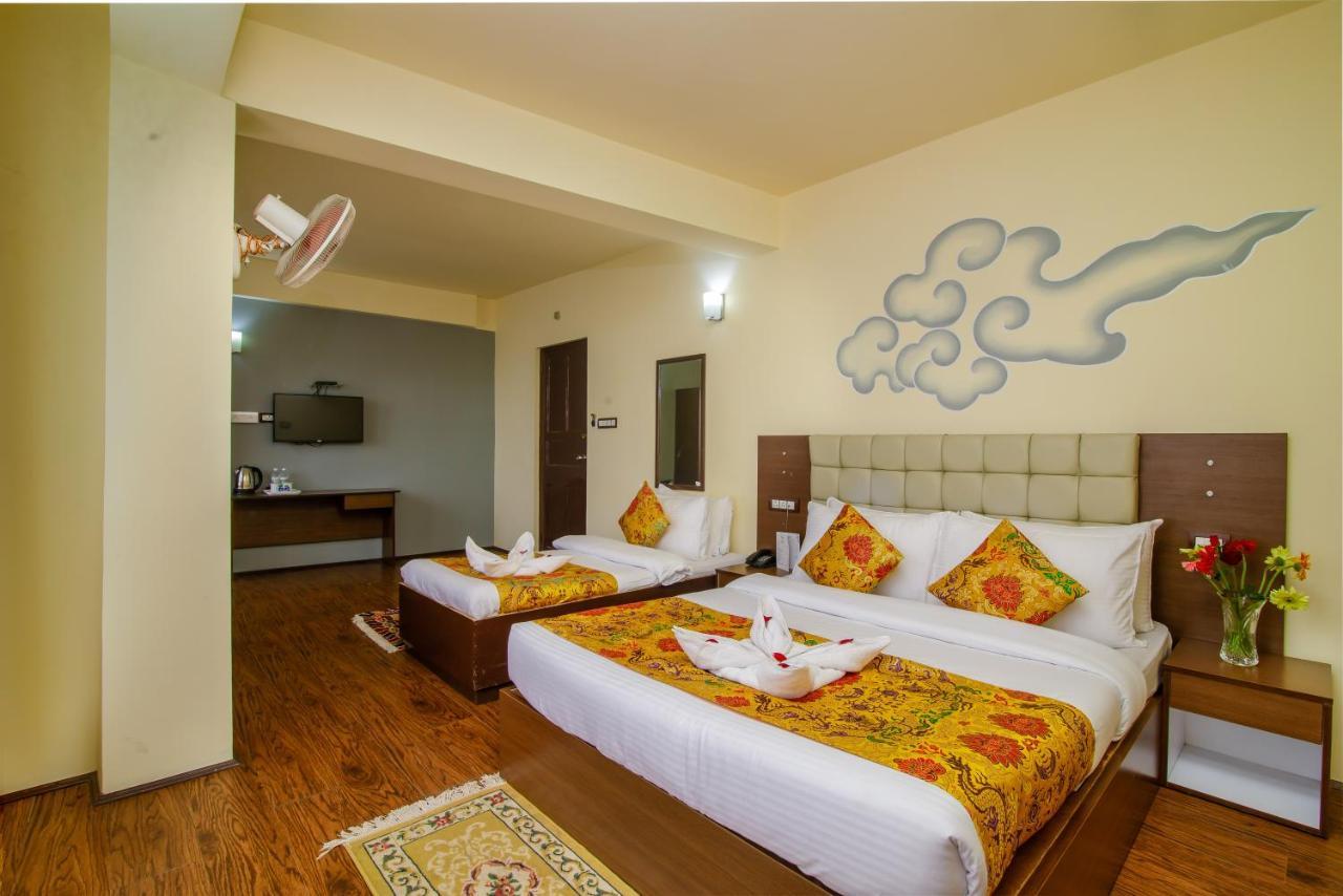 Muscatel Grand Silkroute - 300 Mts From Mg Marg Gangtok Luaran gambar