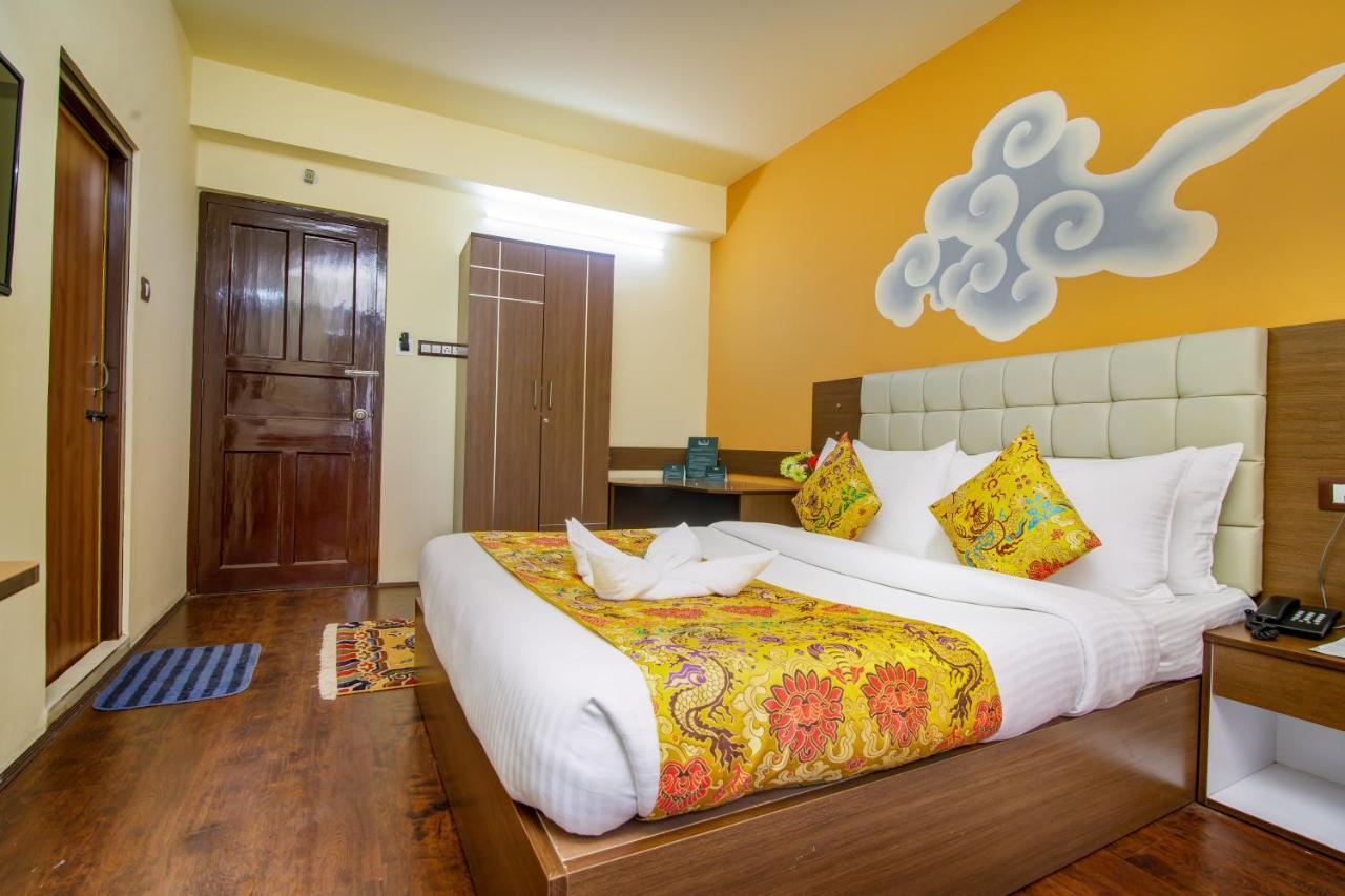 Muscatel Grand Silkroute - 300 Mts From Mg Marg Gangtok Luaran gambar