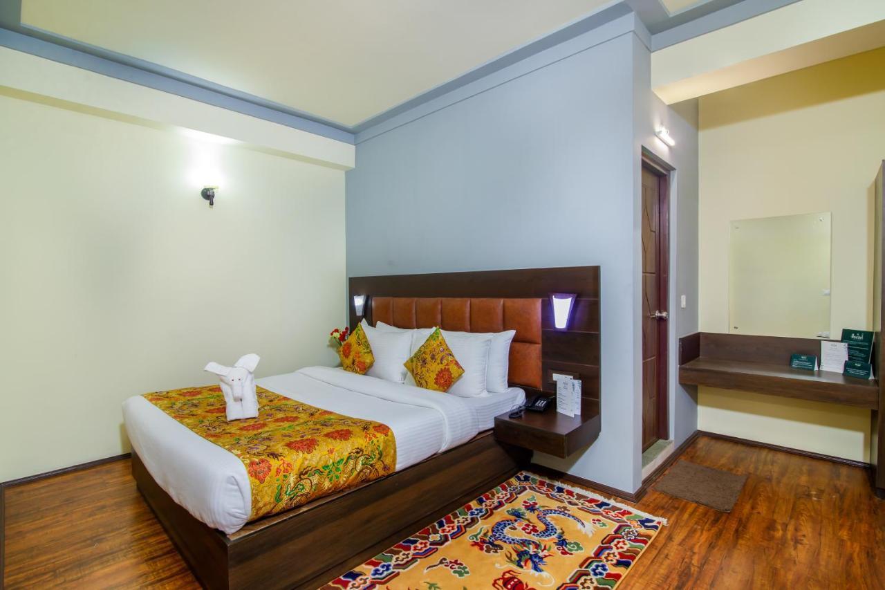 Muscatel Grand Silkroute - 300 Mts From Mg Marg Gangtok Luaran gambar