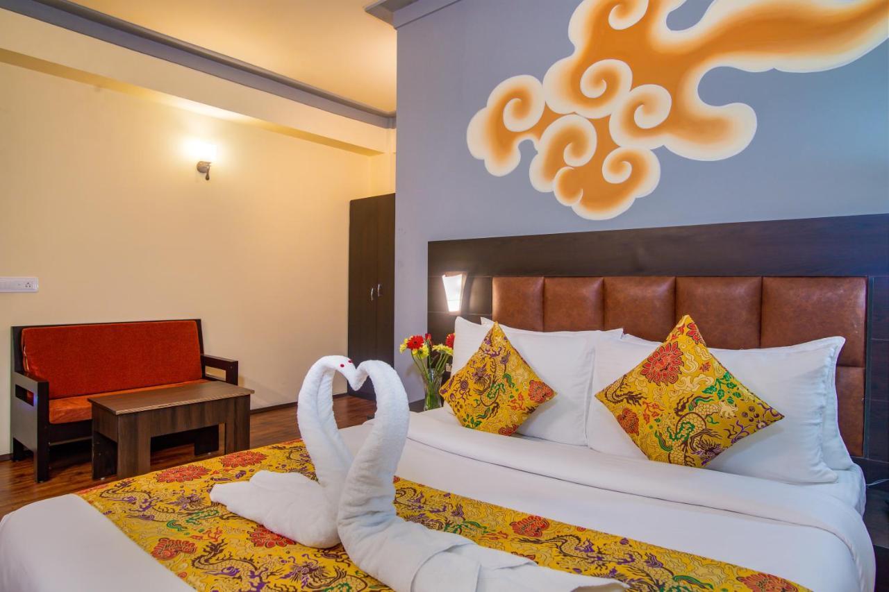 Muscatel Grand Silkroute - 300 Mts From Mg Marg Gangtok Luaran gambar