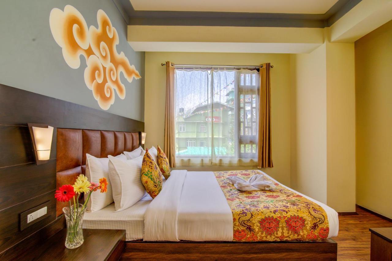 Muscatel Grand Silkroute - 300 Mts From Mg Marg Gangtok Luaran gambar