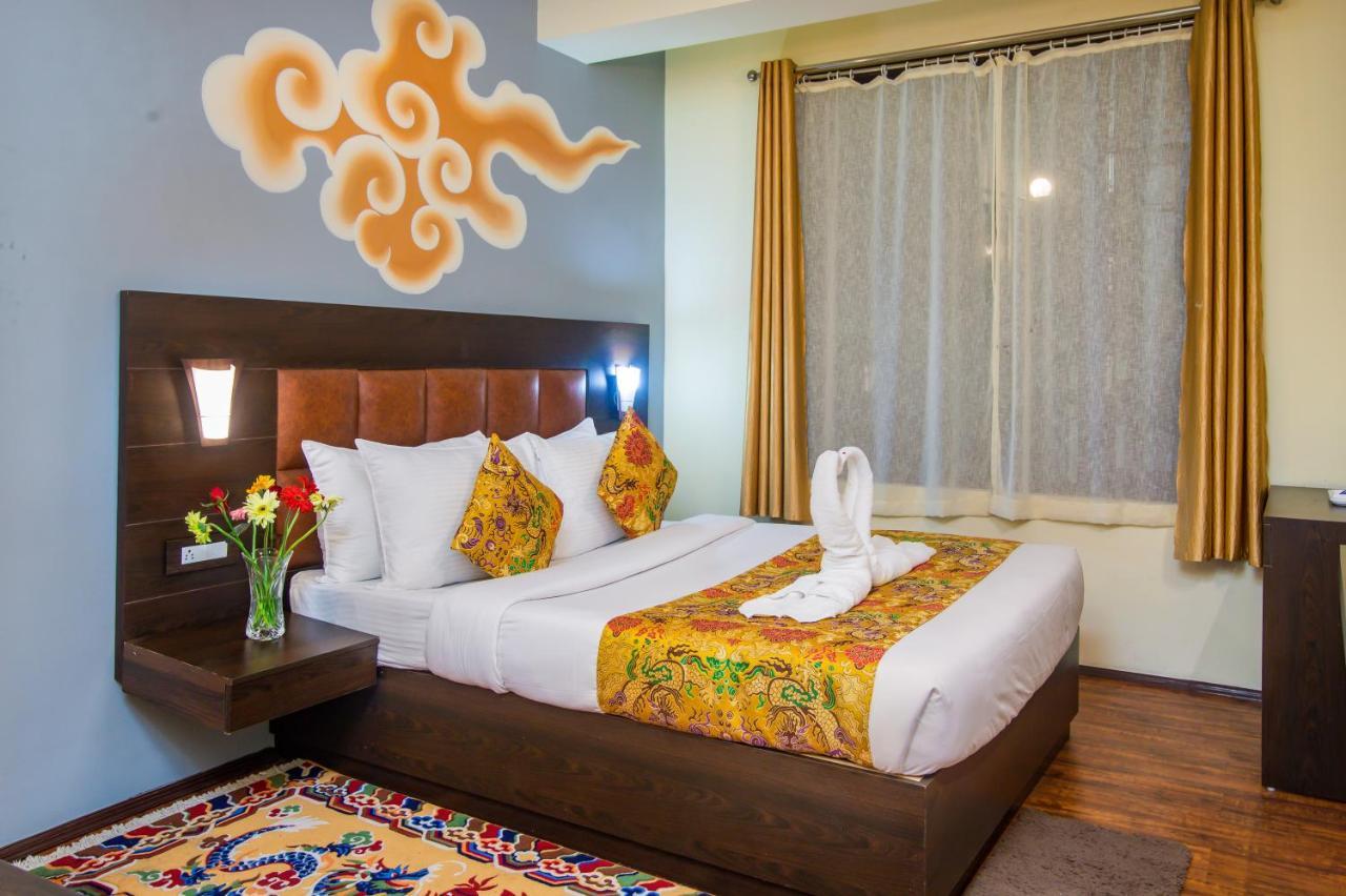 Muscatel Grand Silkroute - 300 Mts From Mg Marg Gangtok Luaran gambar