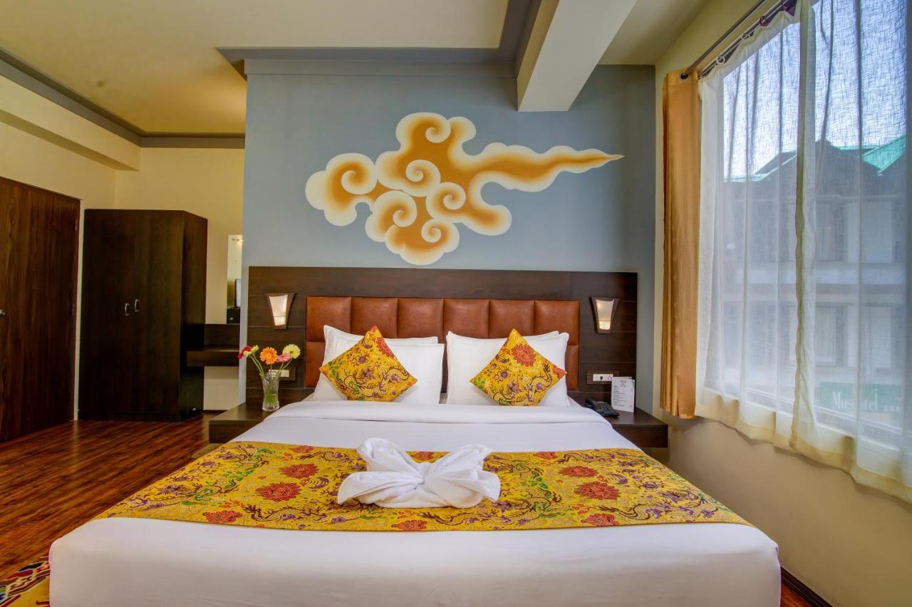 Muscatel Grand Silkroute - 300 Mts From Mg Marg Gangtok Luaran gambar