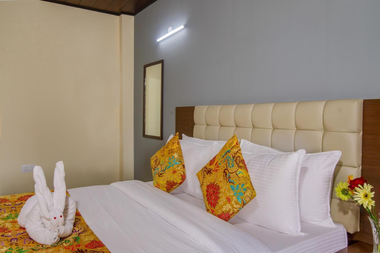 Muscatel Grand Silkroute - 300 Mts From Mg Marg Gangtok Luaran gambar